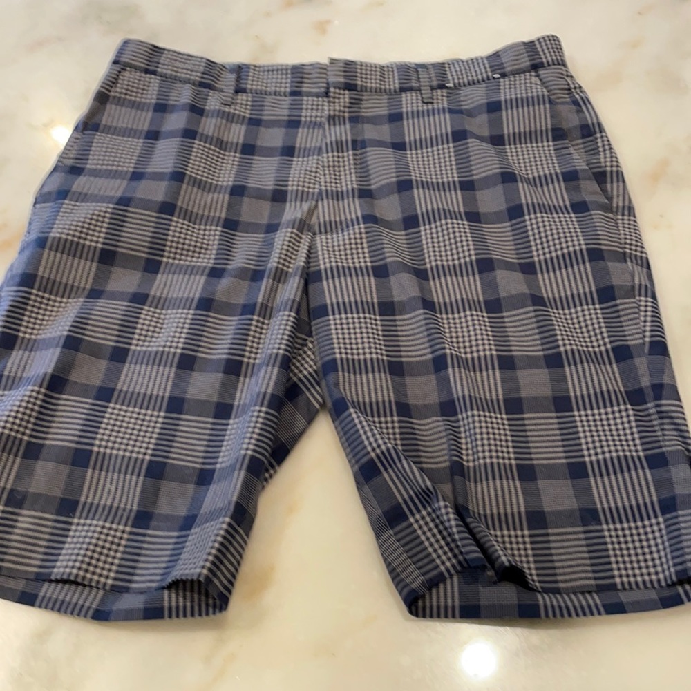 Men’s Uniqlo shorts
